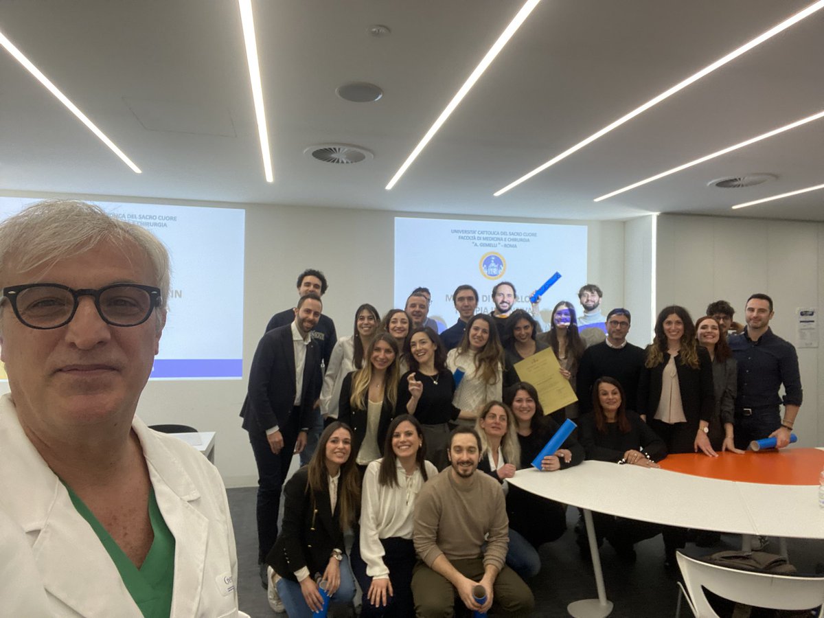 Graduation Day al Master di II livello in Terapia intensiva cardiologica dell’ UCSC. A breve la prossima edizione facendo tesoro dei feedback ricevuti Un abbraccio ai neo-masterizzati e un ringraziamento a tutti i docenti che hanno reso possibile questa magnifica esperienza!