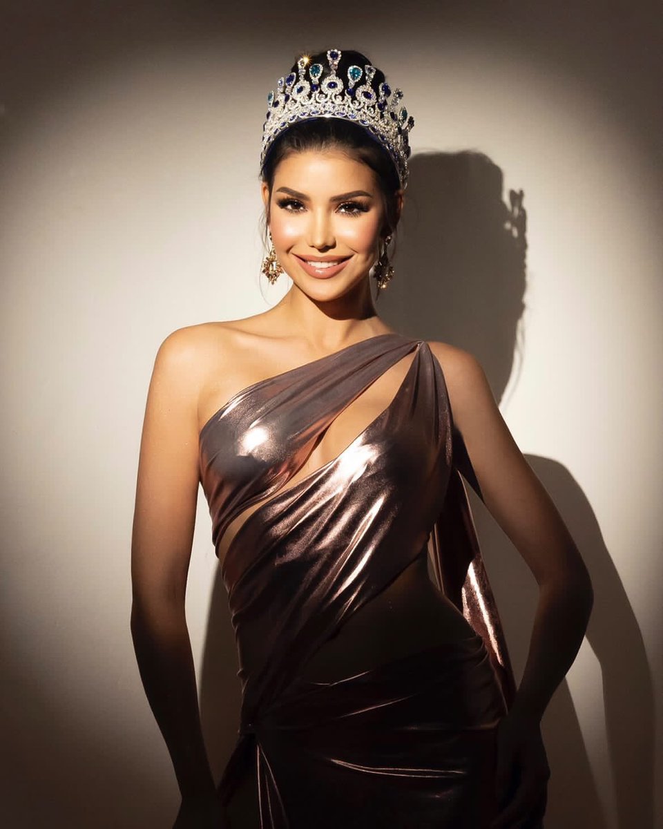 oskarovskyboyer's tweet photo. Ariagny Daboin by Oskarovsky Boyer 

#MissWorld https://t.co/dZsQ6lGTVW