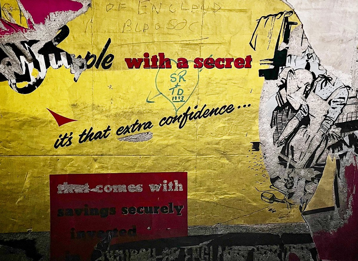 plw1053's tweet photo. Hidden Underground time capsule, London Underground disused tunnels #abstractart #photographicart #boatsthattweet #plw1053 #tenfiftythreeimages #advertisement #London #Underground #photooftheday #photographers #PhotographyIsArt #GraffitiArt #Documentary #hiddenunderground https://t.co/ihjuAIOosU