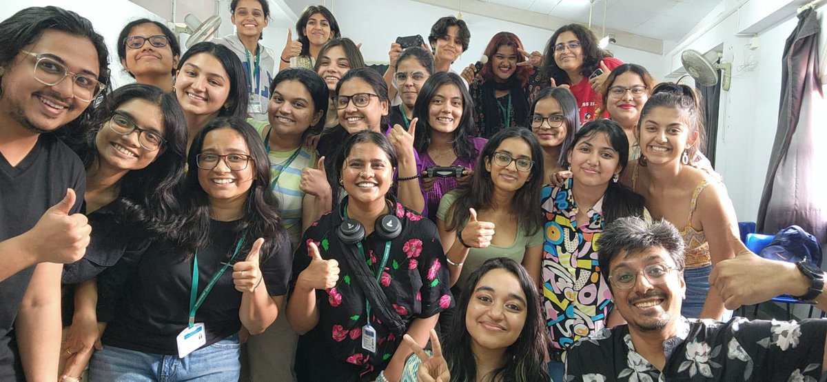 nonagondice's tweet photo. And that’s a wrap 😭 It’s been a joy and honour to teach these smart, brilliant women &amp; NB folks about video games in contemporary society.

I’m going to miss teaching them, and more importantly, playing games with them. Until next time!

@gamesageonline @iyerrony https://t.co/w28ysRCV4H