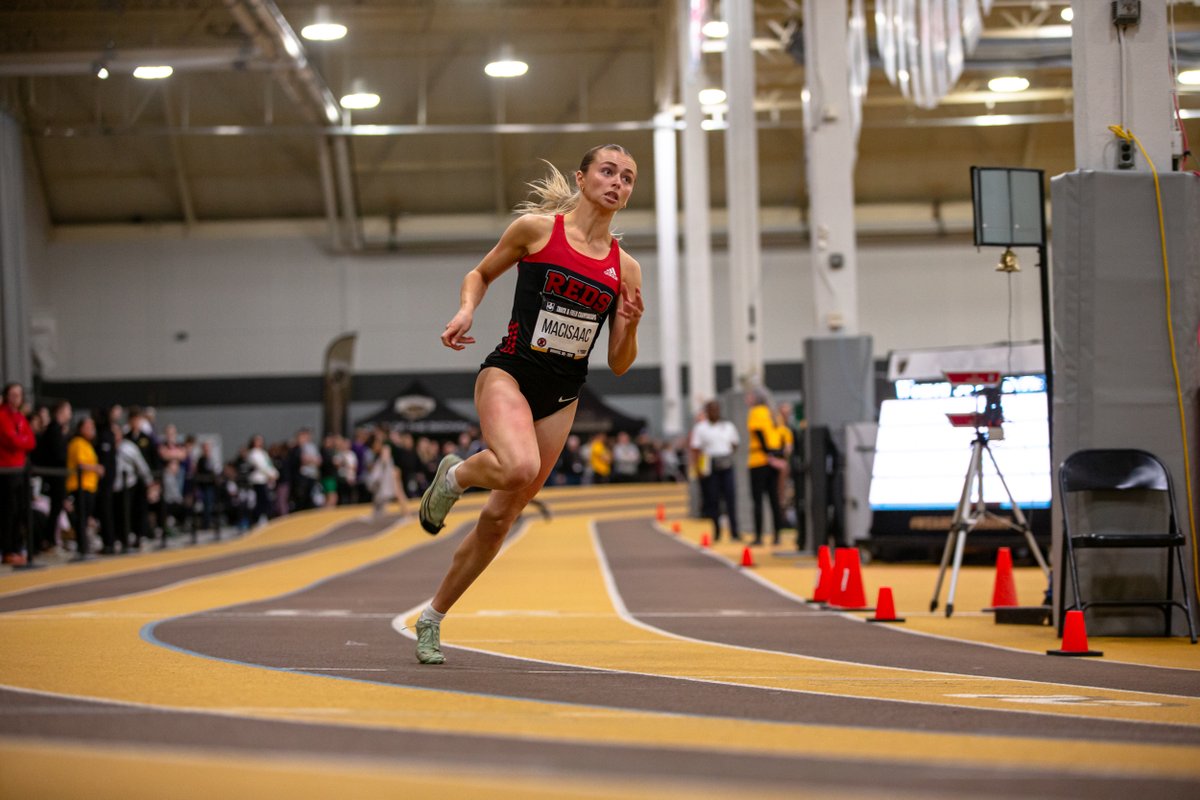 TF: <a href="/UNBTrack/">UNB CC & TF</a> grabs 2⃣🥉on Friday at <a href="/USPORTSTF/">U SPORTS Track & Field</a> Championships, in Winnipeg.

bit.ly/3T8r80f

📸by: Manitoba Bisons Athletics
#goredsgo