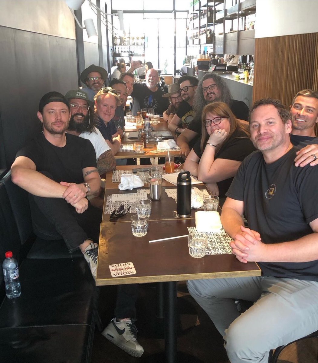 A whole lot of great people having a great time in Sydney for #AHBL12 ! Our <a href="/kingsofcon/">Kings of Con : The Podcast</a> and many friends including <a href="/JensenAckles/">Jensen Ackles</a> <a href="/jarpad/">Jared Padalecki</a> <a href="/mattcohen4real/">matt cohen</a> <a href="/LoudenSwain1/">Louden Swain</a> <a href="/MrJakeAbel/">Jake</a> <a href="/jasonmanns/">Jason Manns</a> and #ClifKosterman. Picture on IG by Carissa Avenhouse of <a href="/TheHUBBUB/">The Hub Productions</a> 
#kingsofcon