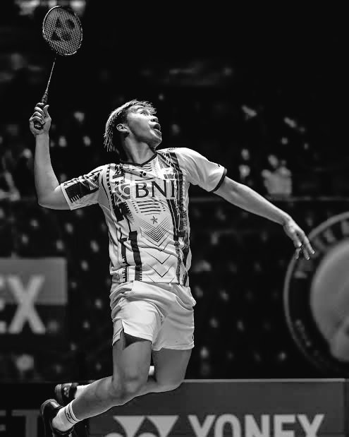 anabellindah's tweet photo. terimakasih koh udah buat kami tenang nonton badminton karna seyakin itu jadi sobat weekend. fighting spiritnya selalu jadi inspirasi koh. selamat mengarungi sesi kehidupan baru yang lebih seru koh!!🫶🏻🌞

happy birthday &amp; happy retirement our beloved sunshine🌞
#ThankYouGideon https://t.co/sUEVNqjTlc