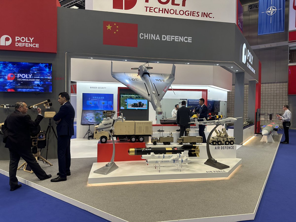 FakeSuperHuman's tweet photo. غرفه ی چین در نمایشگاه بازار جنگ که در قطر برگزار شده
🇨🇳
.
⬅️🇶🇦🇶🇦📤🚀💣📥🪙🇶🇦🇶🇦➡️
@DIMDEXQatar #defensehere #ديمدكس2024 #DIMDEX2024 https://t.co/HncOI9QN4f