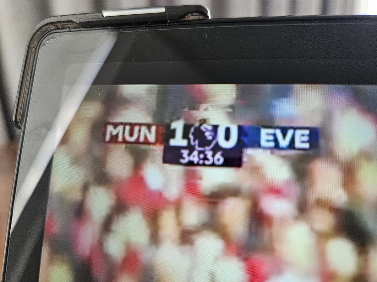 prothello's tweet photo. @viaplaysportnl Waarom is dit de hoogst haalbare kwaliteit in de Android app?
Ik zie werkelijk geen verschil tussen Medium en Highest.
Klopt het dat klanten die via @odidonederland Viaplay afnemen lagere bitrate hebben?
Toen ik  rechtstreeks klant bij jullie was het een stuk beter. https://t.co/ZUUH9L982S