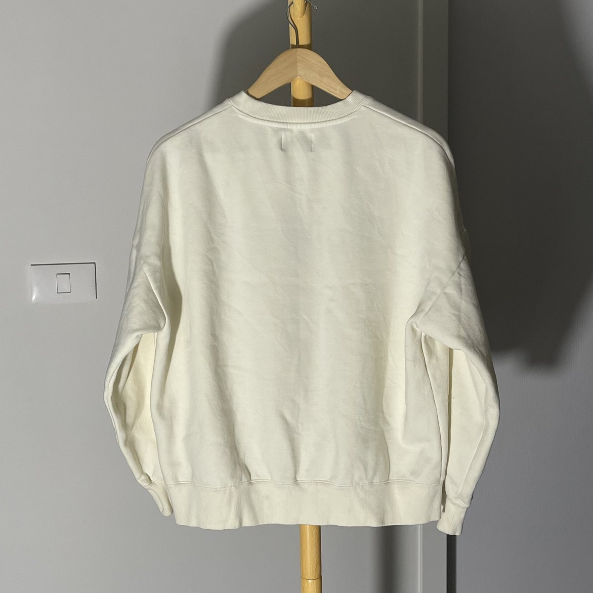 studio_doublep's tweet photo. Clotty sweater สีครีมดีเทลข้างหน้าเป็นขนนิ่มๆน้า หายากมากตัวเดียวกับอูกีใส่เลยคับ
✿ สภาพโดยรวม 10/10 สภาพใหม่
✿ อก : 50 ยาว : 27
✿ 380.- ส่งฟรี
#สเวตเตอร์มือสอง #ส่งต่อเสื้อผ้า #สเวตเตอร์ #พรีออเดอร์เกาหลี #ไอดอลใส่ #Sculptor #clotty https://t.co/178hHi5UOU