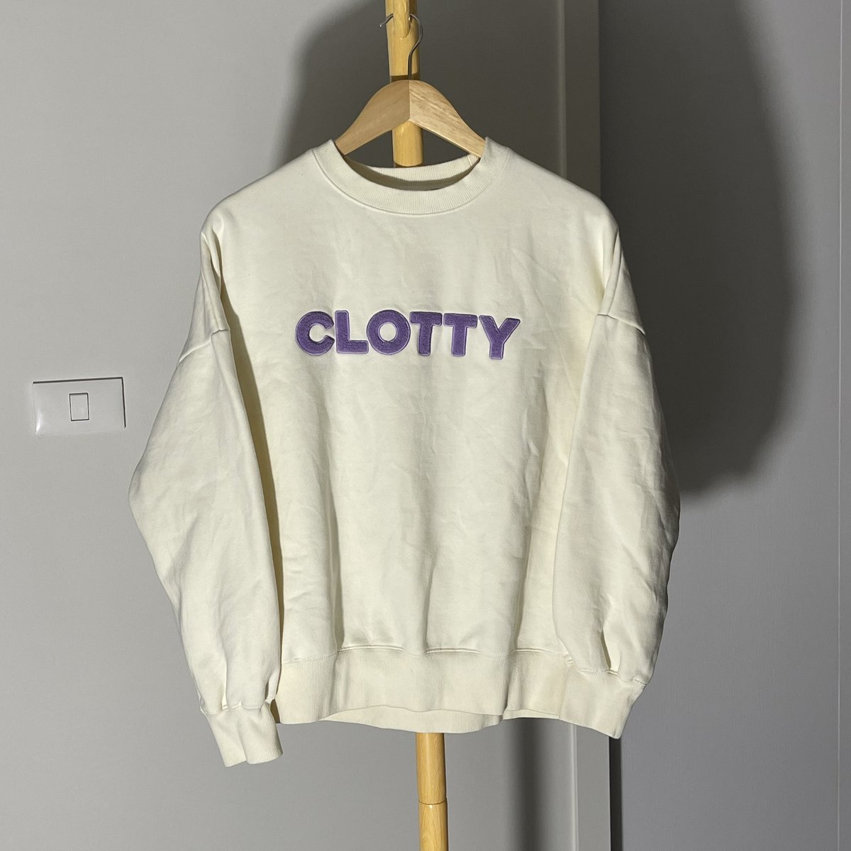 studio_doublep's tweet photo. Clotty sweater สีครีมดีเทลข้างหน้าเป็นขนนิ่มๆน้า หายากมากตัวเดียวกับอูกีใส่เลยคับ
✿ สภาพโดยรวม 10/10 สภาพใหม่
✿ อก : 50 ยาว : 27
✿ 380.- ส่งฟรี
#สเวตเตอร์มือสอง #ส่งต่อเสื้อผ้า #สเวตเตอร์ #พรีออเดอร์เกาหลี #ไอดอลใส่ #Sculptor #clotty https://t.co/178hHi5UOU