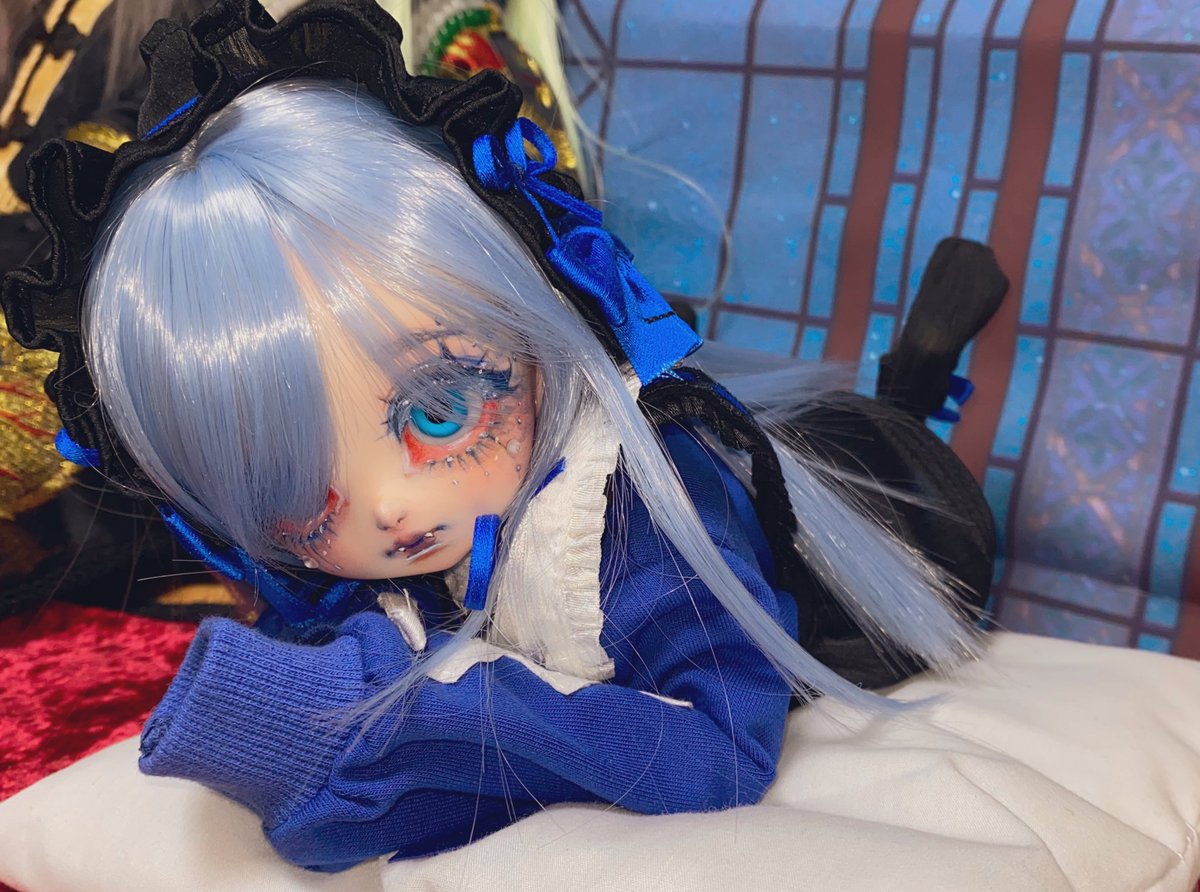 Arisu_19gou's tweet photo. endo@様の1/4ボディを新入りちゃんにあげました🐟ごろ寝ポーズから卑屈な首引っこみポーズまでなんでも出来ちゃう素晴らしいボディ……！手足ふくらはぎ胸から指先全部すごいです！すごいよこれ〜〜！
(友情出演:闇の呼び声・ノトーリアス・樺地［友人作］)
 #ドルチキっ子
 #endoll https://t.co/nDS8Wd0G23