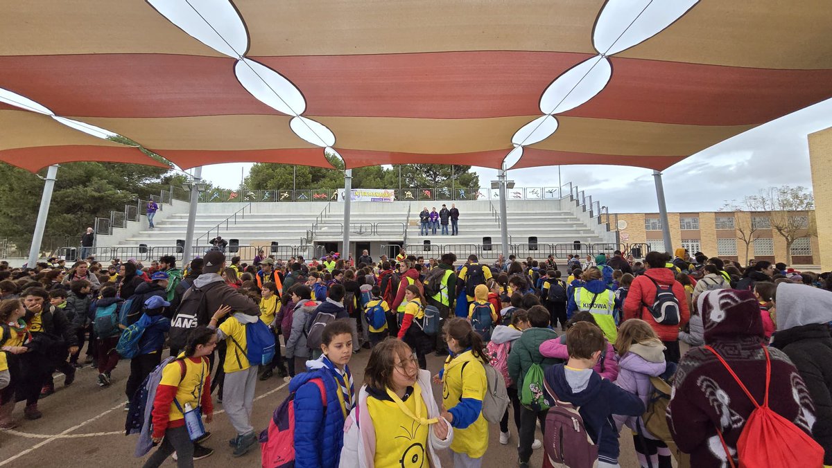 psoe_ct's tweet photo. 🏕️Promover entre pequeños y jóvenes el amor por la naturaleza, el deporte, la solidaridad y el trabajar en equipo es fundamental.

Por eso no podíamos faltar a la inauguración del Encuentro #Intermanadas de la Federación Scout Exploradores! https://t.co/JJ9wET6QMb