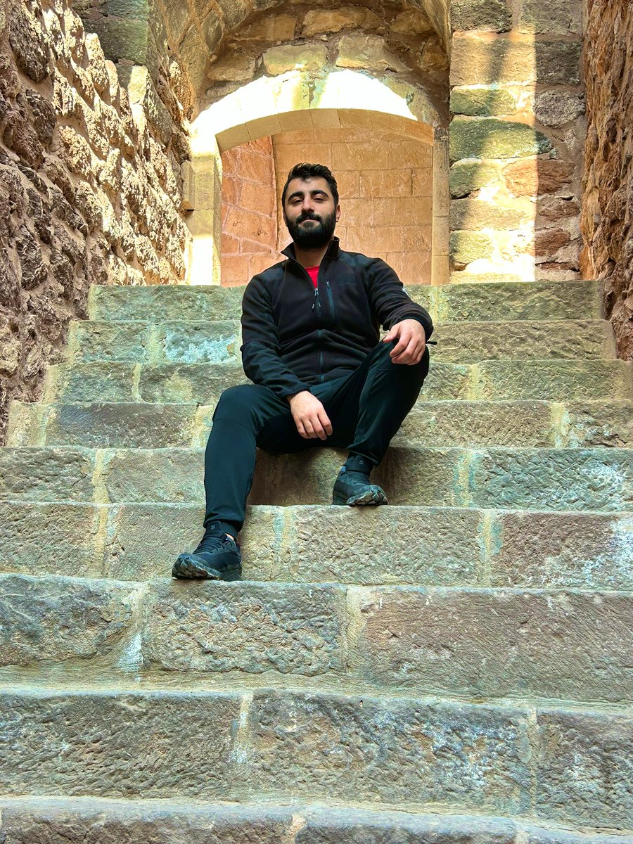 omrkarg's tweet photo. İlk alttan ısıtmalı bina 😀😀 https://t.co/pLcCtwX67N