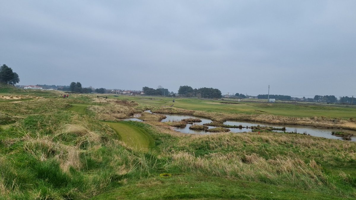 1980ste's tweet photo. @Hillside_GC  4BBB Bogey ! Great day for it ! Greens are really quick right now 👊⛳️ as always a pleasure to be playing here ⛳️ @gfore first outing .... comfiest golf shoes I've worn 👍 ended up +4 ..... 3 off the lead https://t.co/eXM63DmSJX