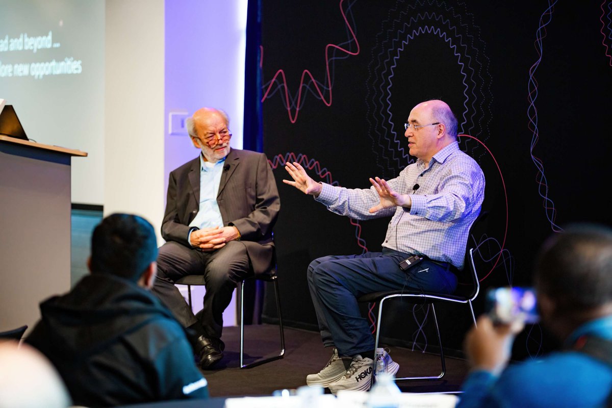 Thank you for joining us at Level Up Leadership!

Career coach <a href="/HannahNikeR/">Dr Hannah Roberts (she/her)</a> took attendees through a program covering imposter syndrome, communicating, allyship and advocacy, and career action. 

We'll see you next year! 👋