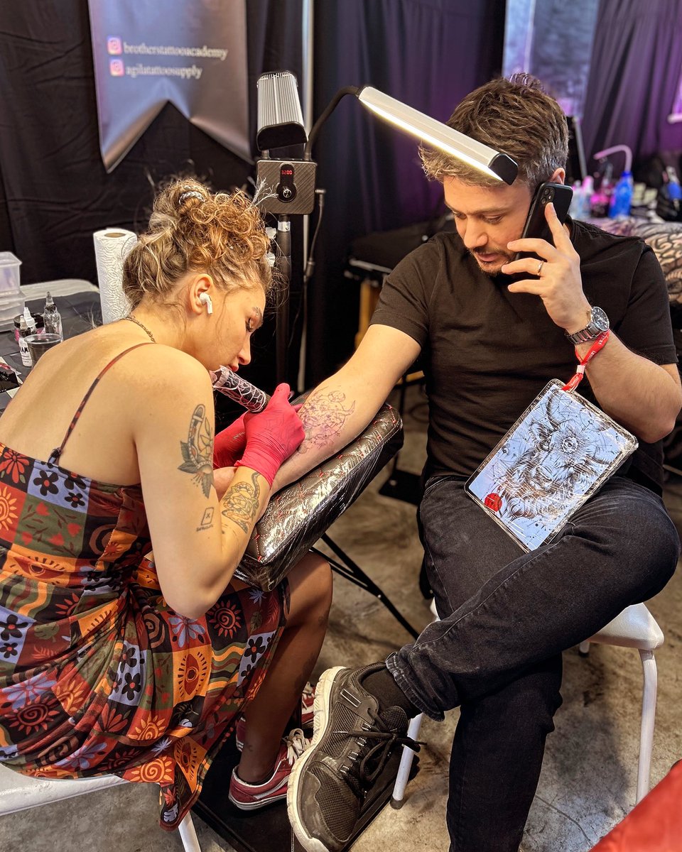 bariscanozata's tweet photo. Bu günler için okuttum.
#sister #taurus #tattoofest https://t.co/0r4lA5oc9j