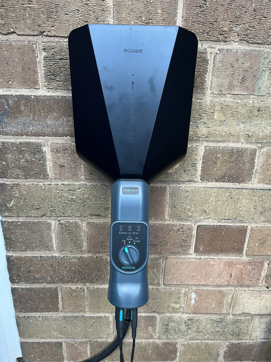 New Easee One 7kW EV Charger and dedicated consumer unit installed this week for one of my customers. #sparkslife #beeston #niceic #fusebox #electrician #electricvehicles #ev #evcharging #easee #kewtech