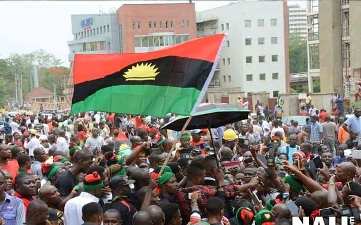 EmekaGift100's tweet photo. Any day ESN will confront Nigeria security operatives, the world will know---IPOB https://t.co/9k80IRCoau