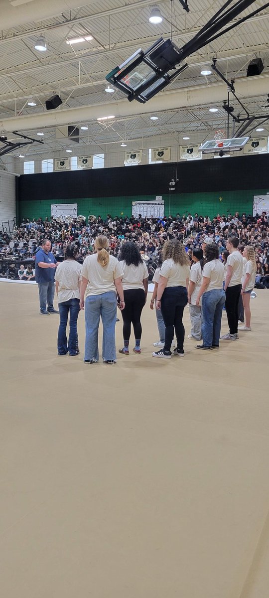 ELJDavis's tweet photo. Ending Quarter 3 with our first Arts Assembly @bashabearnation I will always support the Fine Arts!!! https://t.co/zCh8MvS8If