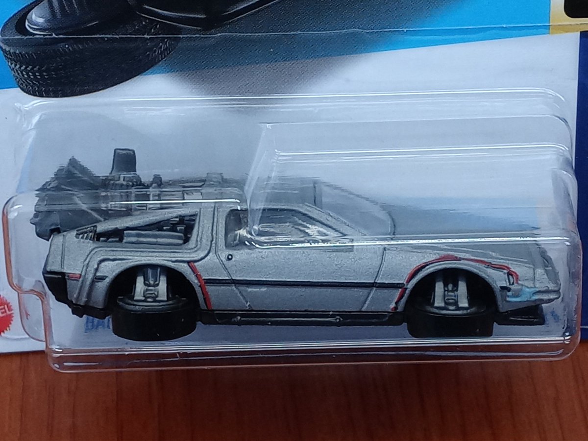 fepacommish's tweet photo. @Hot_Wheels #LEAP24 and @BacktotheFuture #HoverMode https://t.co/NRct8pWy5s