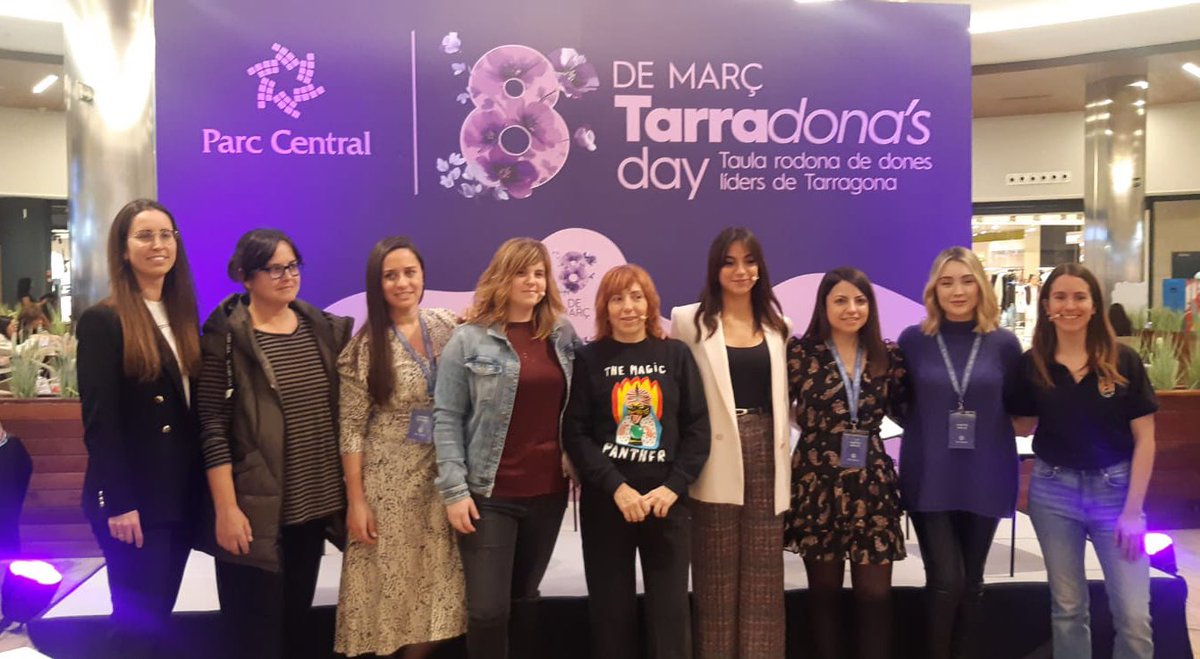 NÀSTIC DE TARRAGONA (@nastictarragona) on Twitter photo ℹ️ El Nàstic Femení present a la Taula rodona de dones líders de Tarragona celebrada ahir al <a href="/ParcCentralTGN/">Parc Central</a>
🔴⚪️ En clau grana hi van participar Mariona Martí (2a entrenadora i coordinadora) i Marta Líria ‘Lilo’ (preparadora física, readaptadora i coord.)
#SentimenTarragoní ℹ️ El Nàstic Femení present a la Taula rodona de dones líders de Tarragona celebrada ahir al <a href="/ParcCentralTGN/">Parc Central</a>
🔴⚪️ En clau grana hi van participar Mariona Martí (2a entrenadora i coordinadora) i Marta Líria ‘Lilo’ (preparadora física, readaptadora i coord.)
#SentimenTarragoní