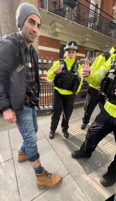 Paul Golding tweet media