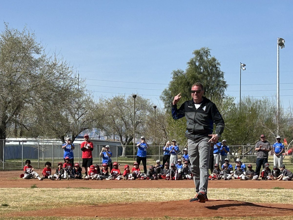 Throwing out the first pitch. #BoldenLittleLeague