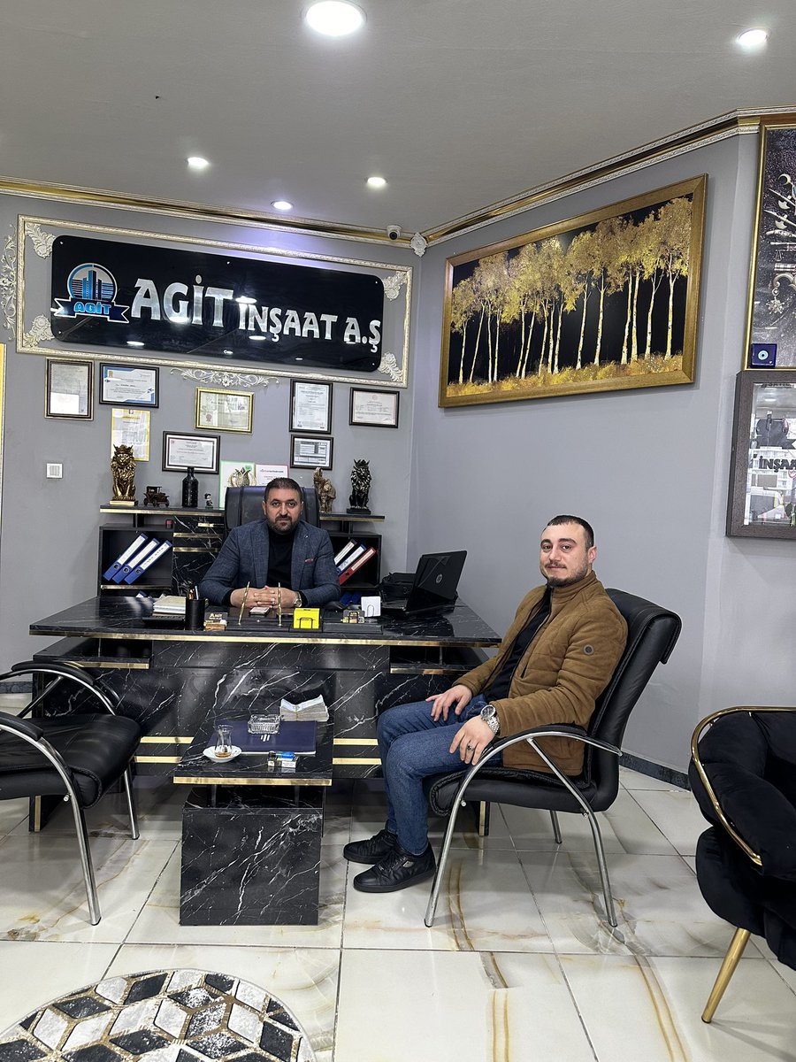 Agit İnşaat Gayrimenkul Erdoğan Abim ile Ticaret’imiz hayırlı olsun İnşallah 🙏