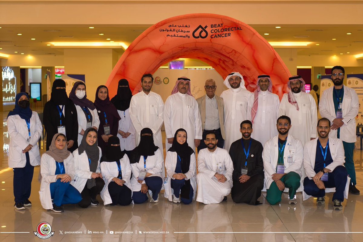 NGHAnews's tweet photo. إيماناً بالدور الفاعل والمهم للشؤون الصحية بوزارة الحرس الوطني في توعية الفرد والمجتمع، ومن منطلق المشاركة في تعزيز الوعي تجاه سرطان القولون والمستقيم؛

نظم قسم الجراحة العامة بمدينة الملك عبدالعزيز الطبية بالرياض الشهر العالمي للتوعية بسرطان القولون والمستقيم تحت شعار "أولها فحص وآخرها عافية".

استهدفت الحملة التوعية والتثقيف بأهمية الفحص المبكر والذي يعتبر من من أهم سبل الوقاية والعلاج، 

كذلك تضمنت الحملة عدة فعاليات داخلية في مدينة الملك عبدالعزيز الطبية بالرياض بالإضافة إلى فعالية خارجية في (تالا مول).

#MNGHA