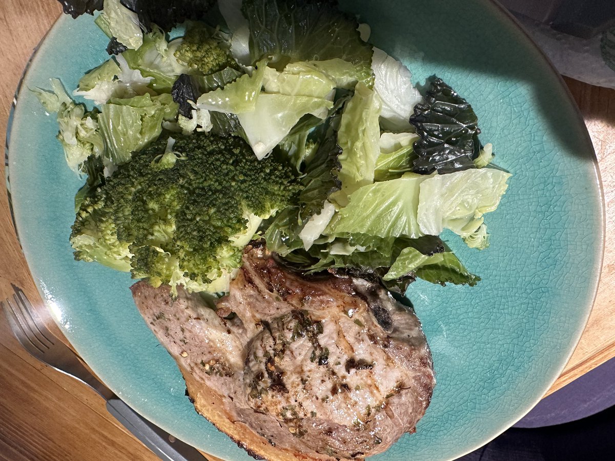 julesserkin's tweet photo. local butcher’s #Kentish Pork chops - #taste & size so much better than any #supermarket IMHO #shoplocal h/m chicken soup from last weeks roast carcass #90dayprotocol https://t.co/4v6SKDsSCN