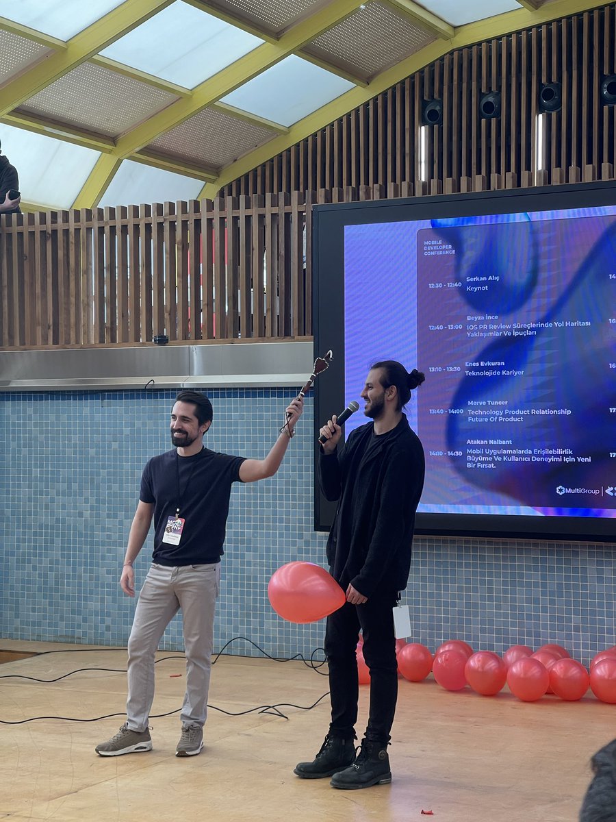 berkannc's tweet photo. Bu cumartesiyi Mobile Developer Conference 24’ e ayırdık. Organizasyon için @devmultigroup’a, güzel sohbeti için @meyusufdemirci’ye, ve kırbaçlı sunum için @aniiltaskiran’a teşekkürler (:

@Aserkanalc @gizemmalc @beyzance2 @atakan_nalbant @iammervetuncer https://t.co/iuZdc8QY5M