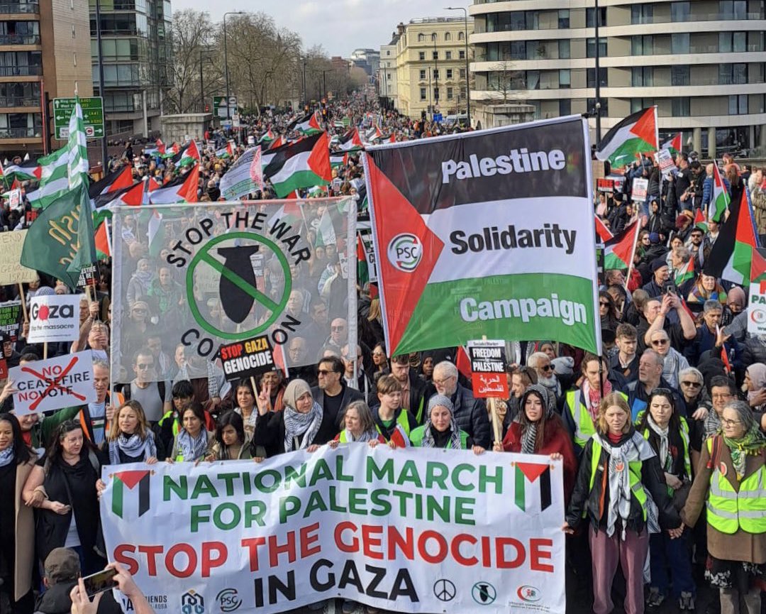 jeremycorbyn's tweet photo. Proud to join the International Women's Day March for Palestine.

Today’s inclusive demonstration was led by women from across the peace movement, speaking up for our shared humanity. Ceasefire now! https://t.co/qy60so6tCI