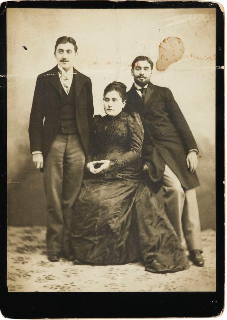 loxaruzi's tweet photo. Jeanne Weil #Proust et ses enfants, Marcel et Robert.
#livres #photographie #lecture #litterature https://t.co/AmdeouuUbY