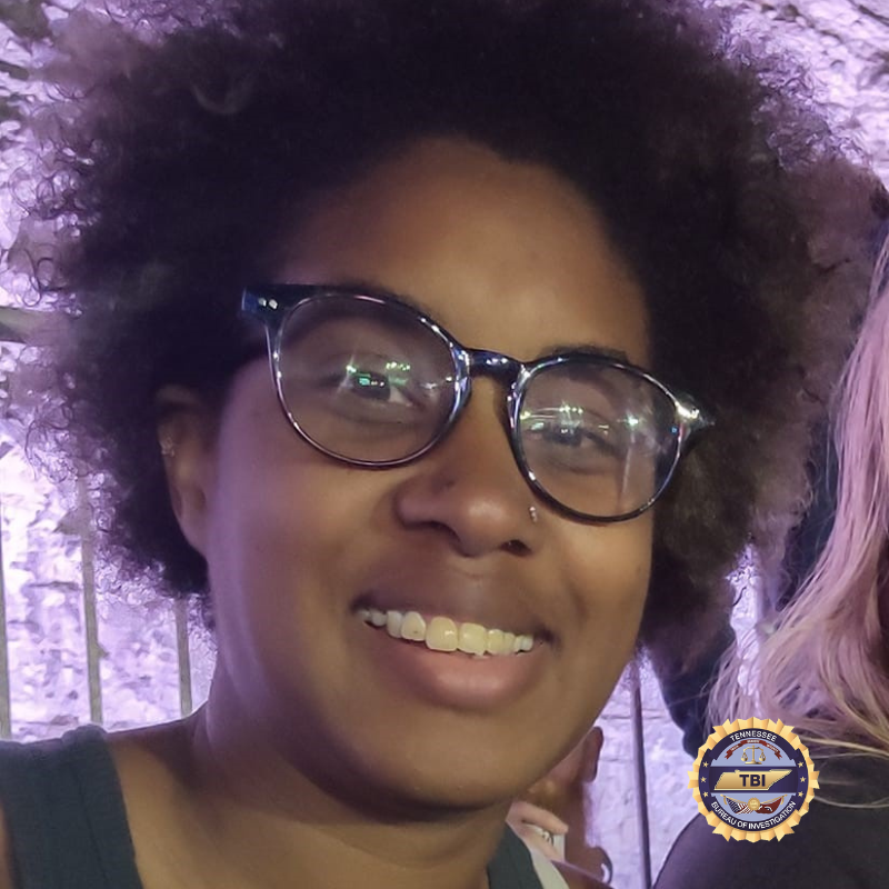 TBInvestigation's tweet photo. Here is another photo of Khaila Czereda, who is wanted for Felony Child Abduction out of California and for Custodial Interference in Tennessee involving 7 y/o Iris Crum.

If you see Czereda or Iris, please call 1-800-TBI-FIND. #TNAMBERAlert. https://t.co/nEPXHjUDA5
