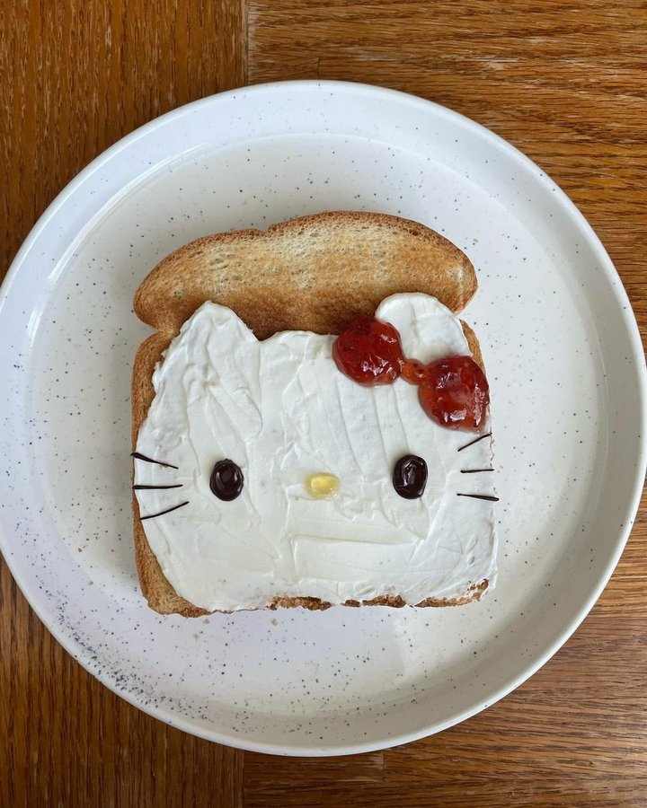 Drip_Monarch's tweet photo. @EnTyranno Good to know you are doing good 

Also here is a hello kitty toast for you https://t.co/3u5W5d15dX