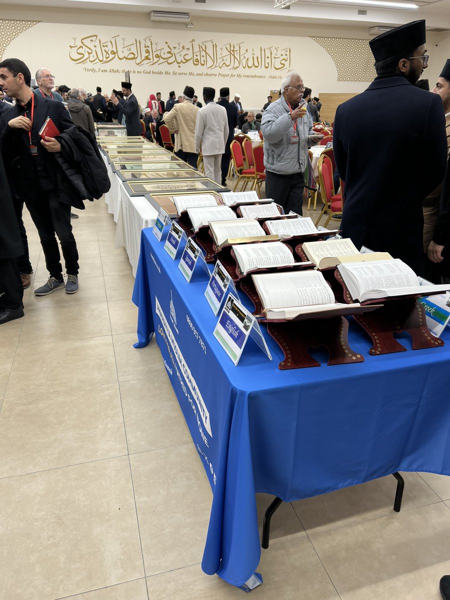 AlHakamWeekly's tweet photo. Tours taking place ahead of the National Peace Symposium 2024 🕊️

Hazrat Khalifatul Masih V (aa) will deliver the keynote address later on in the evening 

@AhmadiyyaUK @UKMuslimYouth https://t.co/4w2YOPVp8N