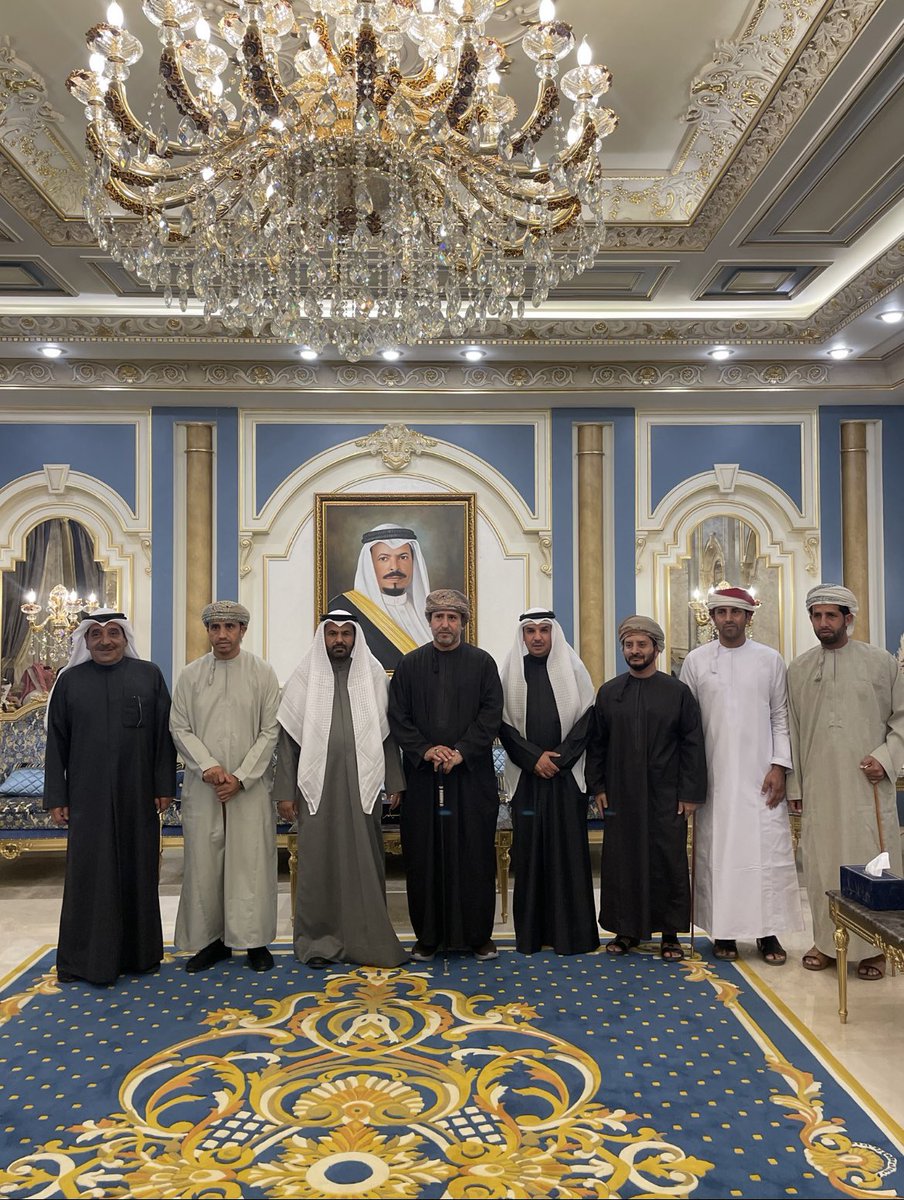 تشرف امير شمل قبيلة الرشايده اليوم في ديوانه <a href="/Jassemmselam/">جاسـم محمـد المسـيلم</a> 
بلقاء عضو مجلس الدولة العماني
الأخ العزيز الدكتور / سليم بن سالم الرشيدي 
والوفد المرافق له
وبحضور أخواني
الوزير المفوض بوزارة الخارجية
⁃خالد مبارك الحصم
والأخ العزيز / هزاع عايد النصافي

شرفتونا في محلكم وبين أخوانكم