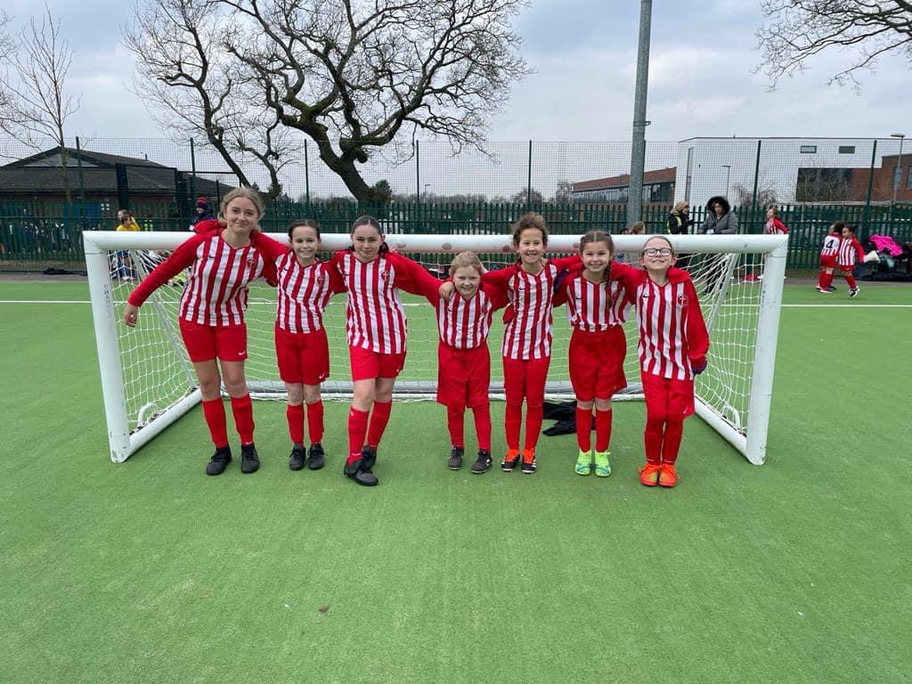 CeRainford's tweet photo. On Friday, our girl’s teams from Y1 to Y6 took part in the biggest ever girls football festival at Rainford High. They had a fantastic day!! 

Alice who was chosen out of ALL the participants by the coaches for being the girl showing superb sportsmanship! What a superstar! ⭐️⭐️⭐️ https://t.co/SBXLd7Dcde