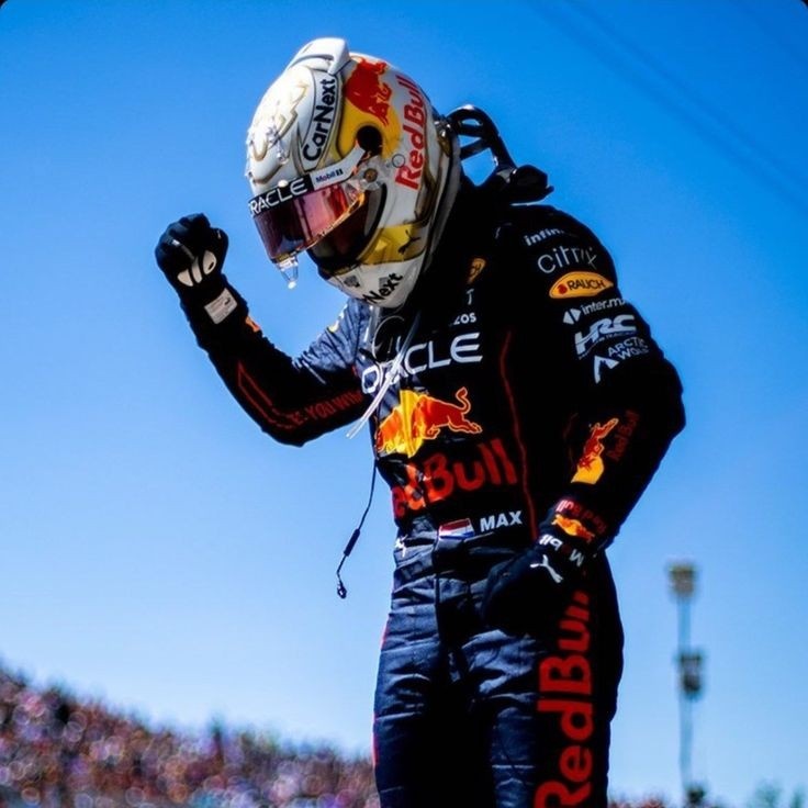 Max Verstappen becomes the youngest driver in F1 history to reach 100 podiums.