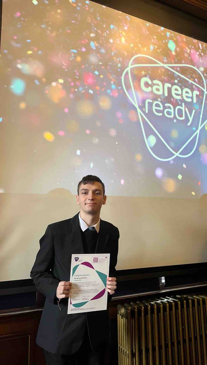 Spartans_CF's tweet photo. π Congratulations to Zak, Lucy and all of the @CCHSEdinburgh students who graduated from the @CareerReadyUK programme π π We have had the pleasure of supporting them on their journey & look forward to seeing their next steps π #scotgrad24 #dreambigdreamfierce @HTCraigroyston https://t.co/vNuCDW68MI