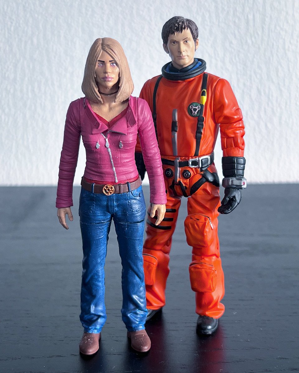 Latest custom is Rose from my favourite episode! Massive thanks to @doctor_whoUK for the kit