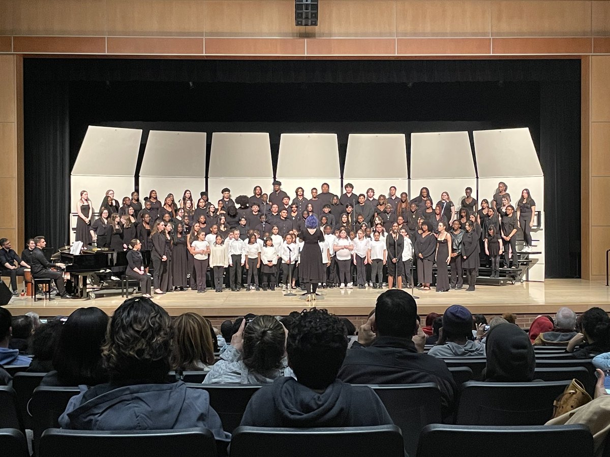 MLKchorus's tweet photo. It was a joy to watch both past and future MLK singers at the March Madness concert this week! Bravo! @SenecaValleyHS @SallyKRide https://t.co/VhkKJ3dhHD