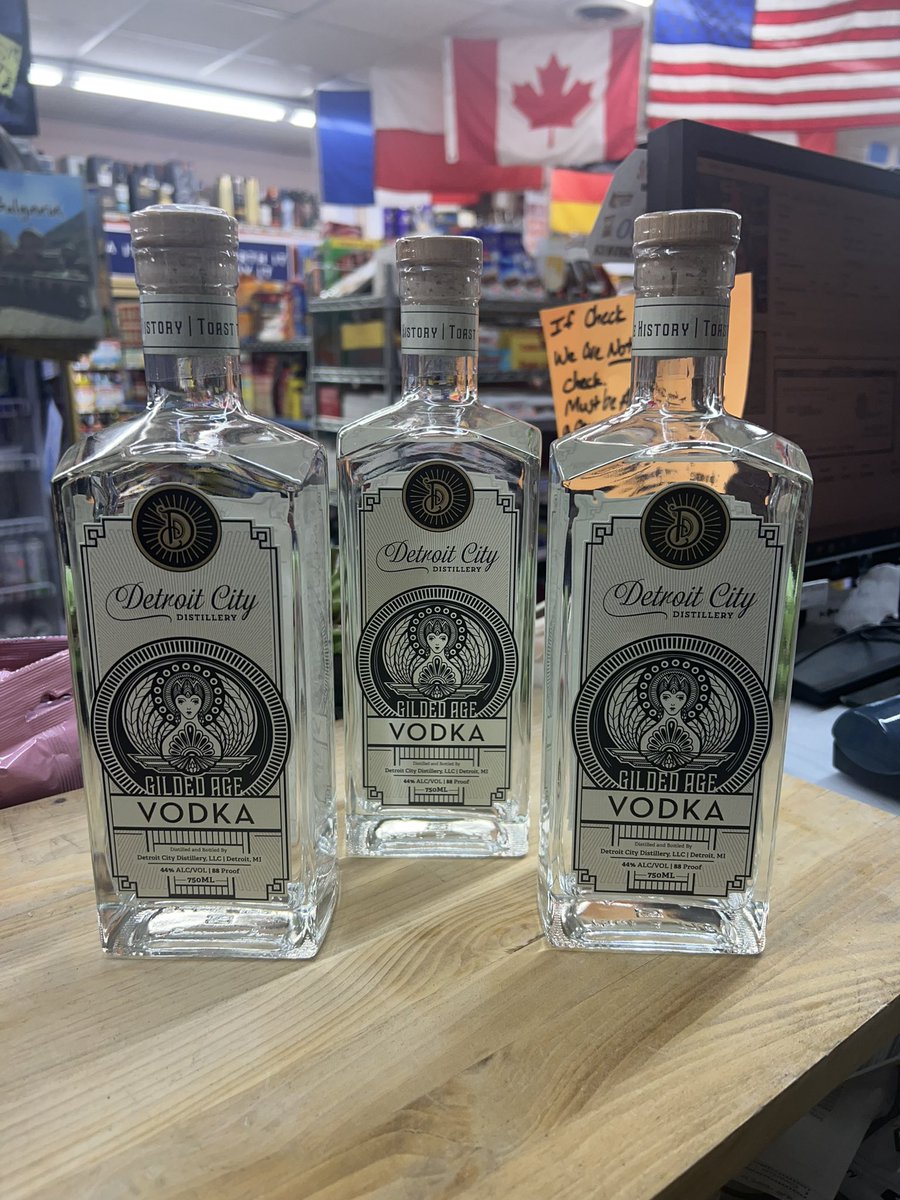 StoreMikes's tweet image. #detroit #city #vodka @detroitcitydistillery is now in!!