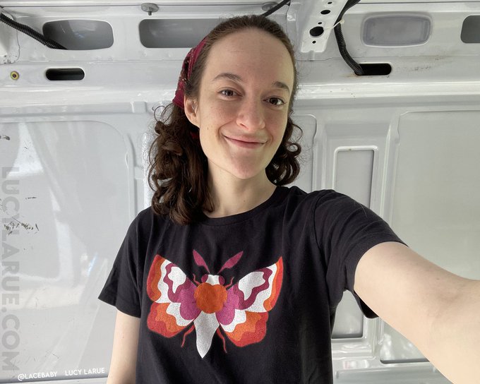 Working on my porn van! (uncensored on my premium pages!) https://t.co/LU1eQJ3q0A