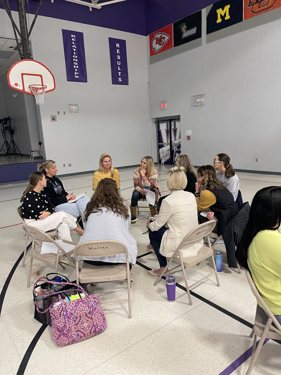 MrHsclass1's tweet photo. Our team’s working hard to get ready for next year. They are always working on ways to improve their craft.  #huskypride https://t.co/jYS4h4H9Hx