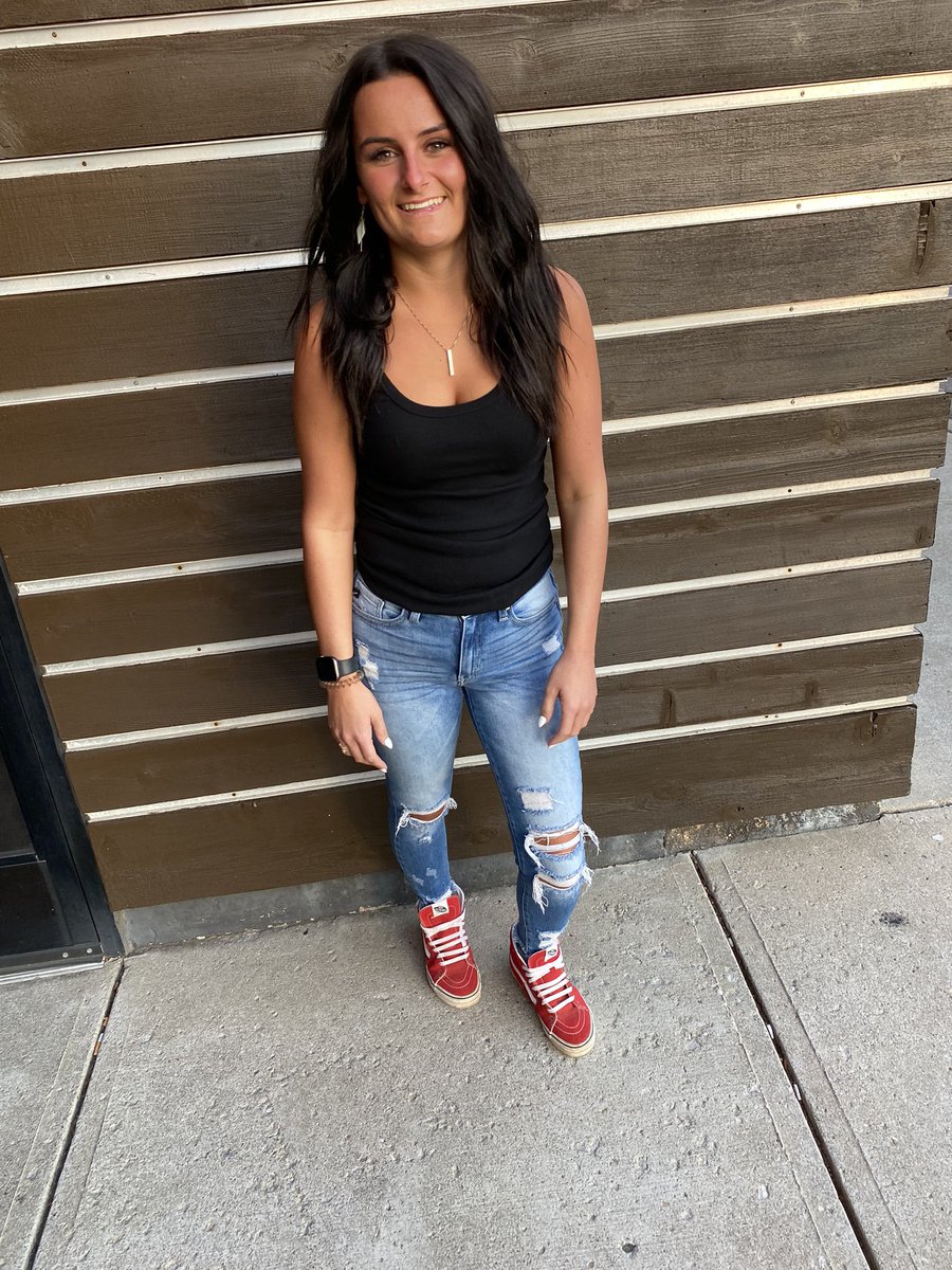 CallandTony's tweet photo. happy birthday to the most important person in my life , future wife and best friend .  I love you more than you’ll ever know ! Hope your not feeling as old as I am now that your in the downhill slope to 30 😂😂😂 -happy birthday babe 😘 https://t.co/ACDyCtOo6k
