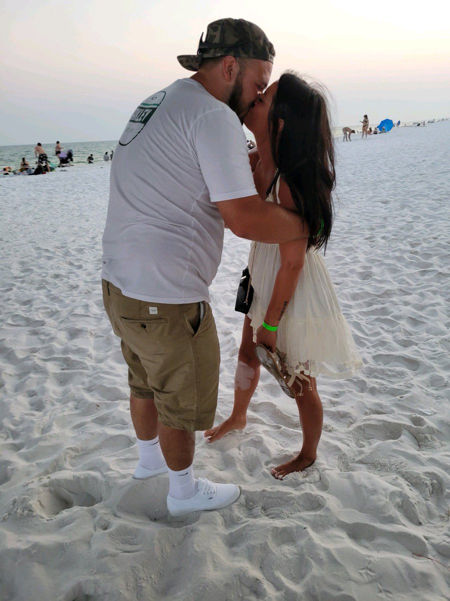 CallandTony's tweet photo. happy birthday to the most important person in my life , future wife and best friend .  I love you more than you’ll ever know ! Hope your not feeling as old as I am now that your in the downhill slope to 30 😂😂😂 -happy birthday babe 😘 https://t.co/ACDyCtOo6k