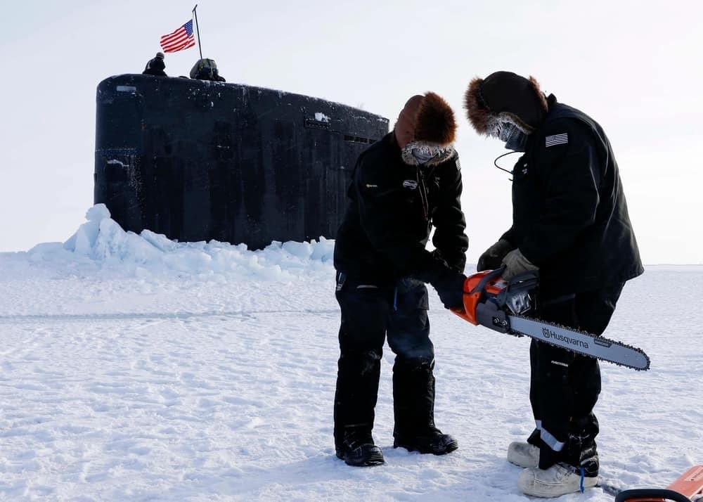 aviamilt's tweet photo. Welcome to the Arctic Circle, USS Hampton SSN 767 The Los Angeles-Class not far from the Russian Navy Installations and Subs https://t.co/0hhWx6594D