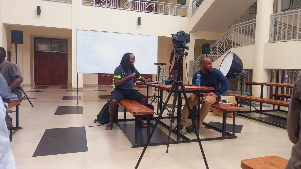 An amazing session from @brianmugweru and @emashmagak on @Bitbucket and Bitbucket pipelines 🔥.Very informative indeed 📝 @ACNairobi Community Meetup at @DeKUTkenya 🚀 @Atlassian @csokimathi @ACNairobi #ACNairobi #ITSM