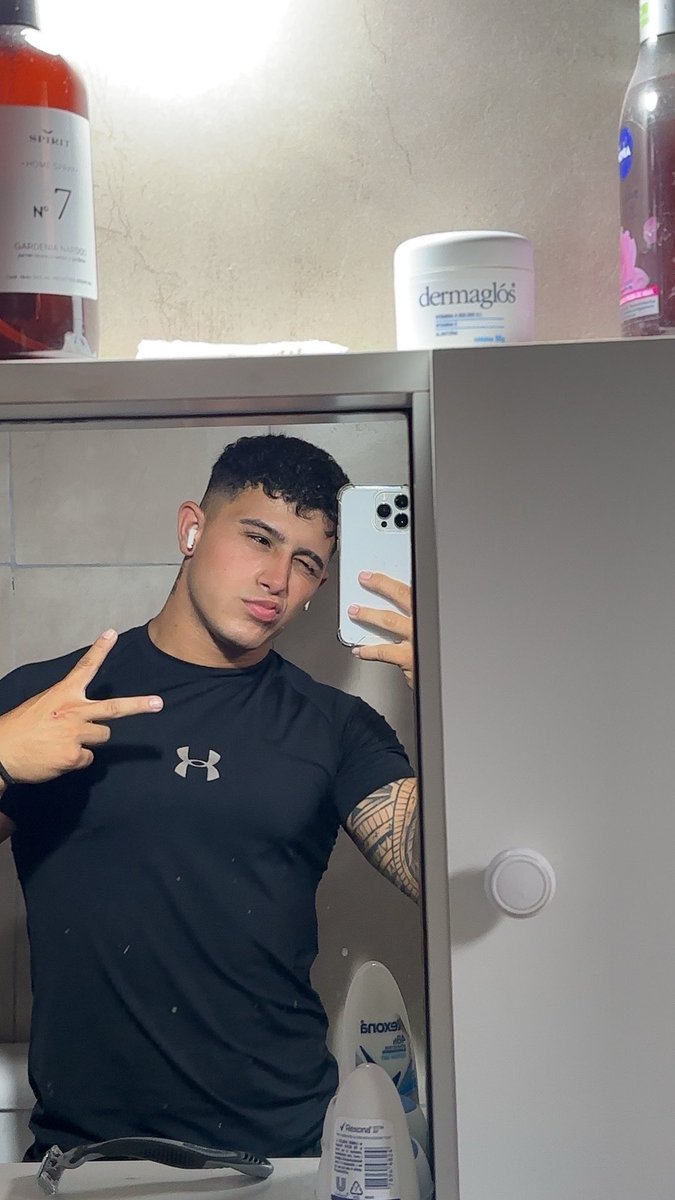 SAMUEL.OOK👽 tweet media