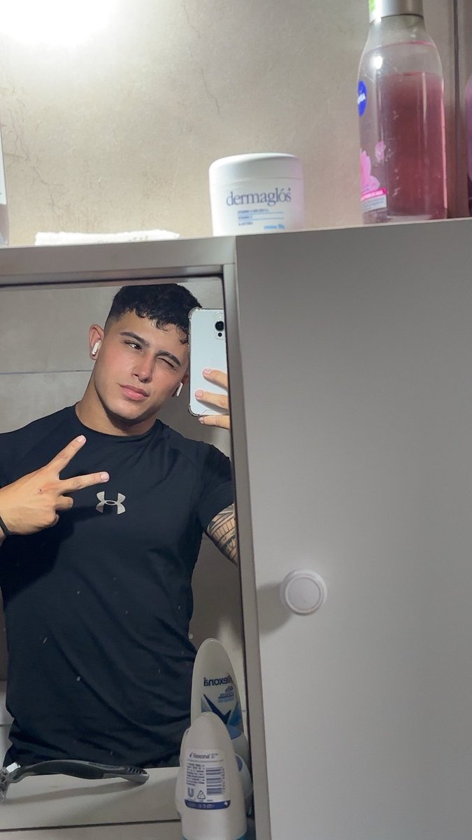 SAMUEL.OOK👽 tweet media