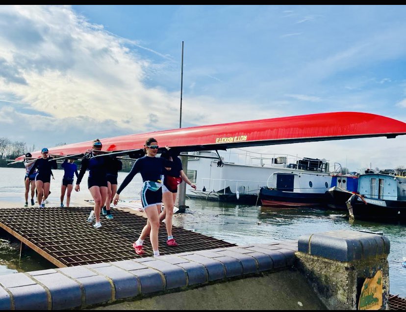 Pre-paddle done 👊🏽 #TeamHinksey #RedRocket #Rudern #WEHORR  📸@JuliaTilford1