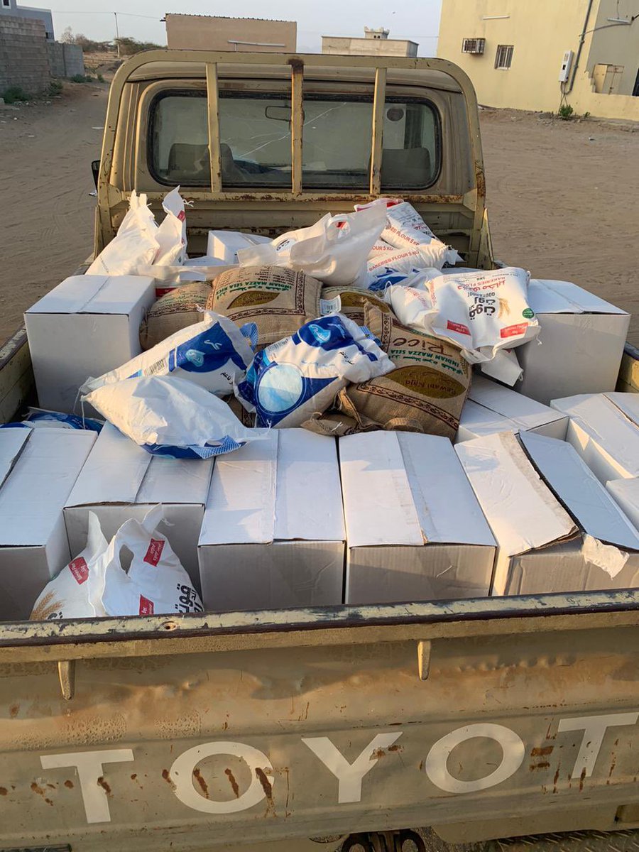 في إطار التعاون المستمر مع جمعيات البر والاعمال الخيرية 
وبالتعاون مع جمعية البرّ الخيرية بالشقيق قام أعضاء إحسان بتوزيع أكثر من خمسين سلة غذائية وإيصالها لمستفيدي الجمعية <a href="/bralshuqyq/">جمعية البر الخيرية بالشقيق</a>